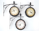 Väggklockor, 3 st, metall.