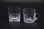 Vicke Lindstrand, whiskyglas och punschmuggar, 16+12 st, glas, "City", Kosta.