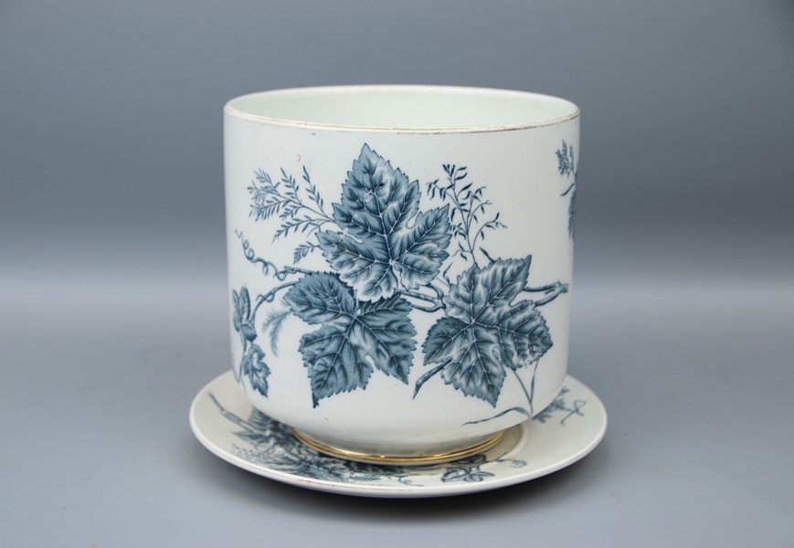 Ytterfoder med fat, flintgods, Vineta, Rörstrand.