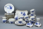 Kaffeservis, 30 delar, porslin, "Blå Blomst", guldkant, Royal Copenhagen.