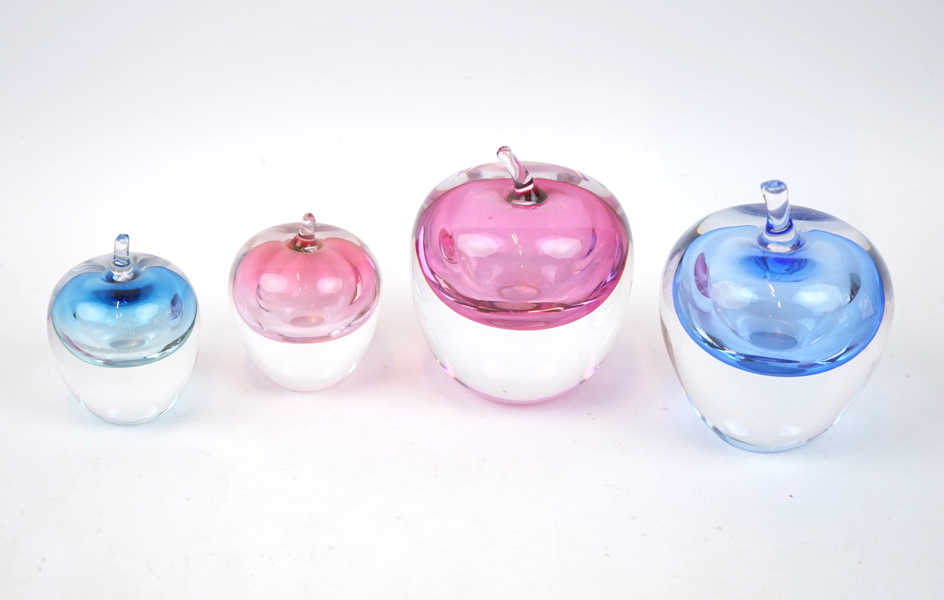 Hanne Dreutler, skulpturer, äpple, 4 st, glas, Studio Åhus.