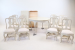 Matsalsbord samt stolar, 13 delar, trä/textil, rokokostil, 1900-tal.