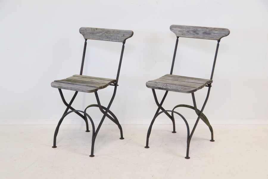Bryggeristolar, 2 st, trä/metall, Byarum, 1900-talets andra hälft.