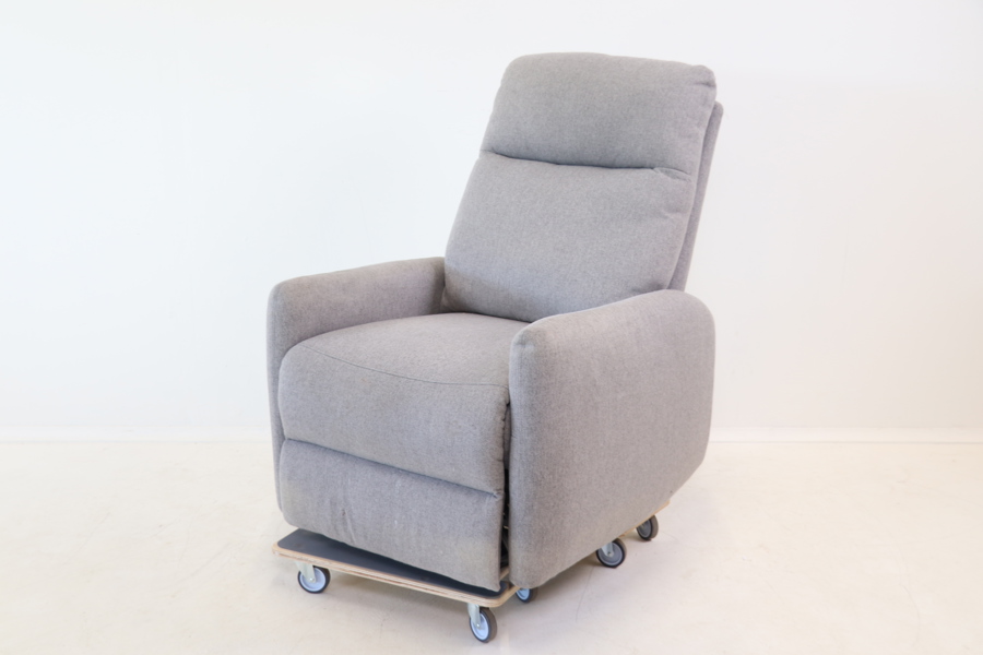 Reclinerfåtölj, textil/metall, "Vonsild", Jysk.