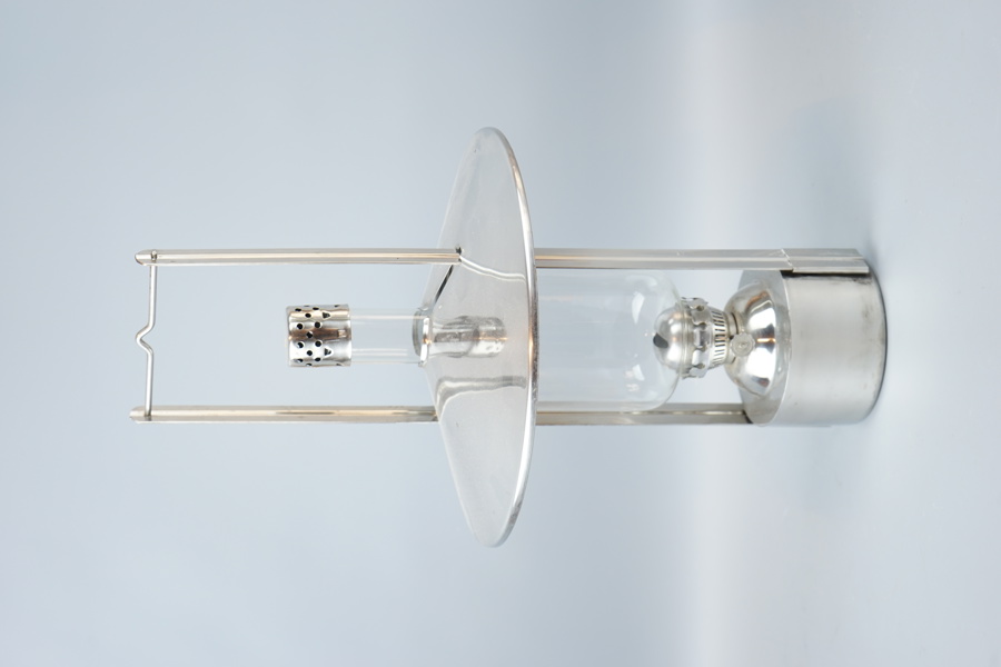 Fotogenlampa, metall/glas.