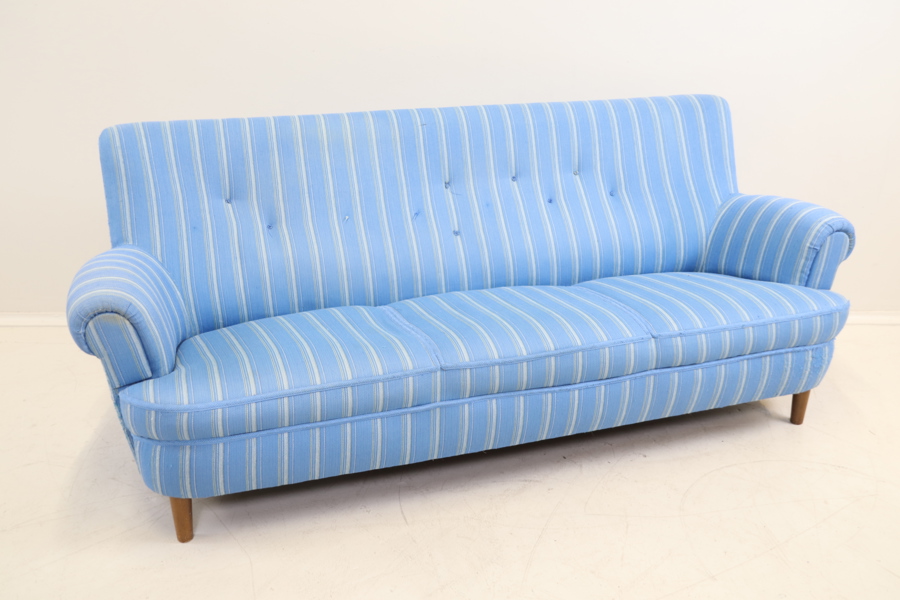 Carl Malmsten, "Hemmakväll", soffa, ull/lin, trä.