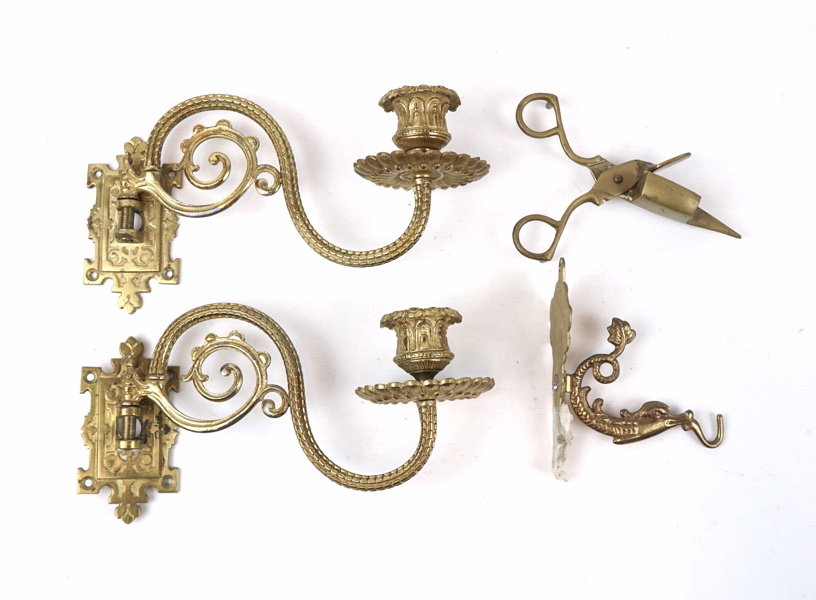 Pianoljusstakar m.m, 4 delar, mässing.