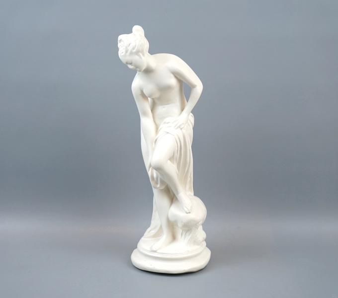 Skulptur, bemålad gips.