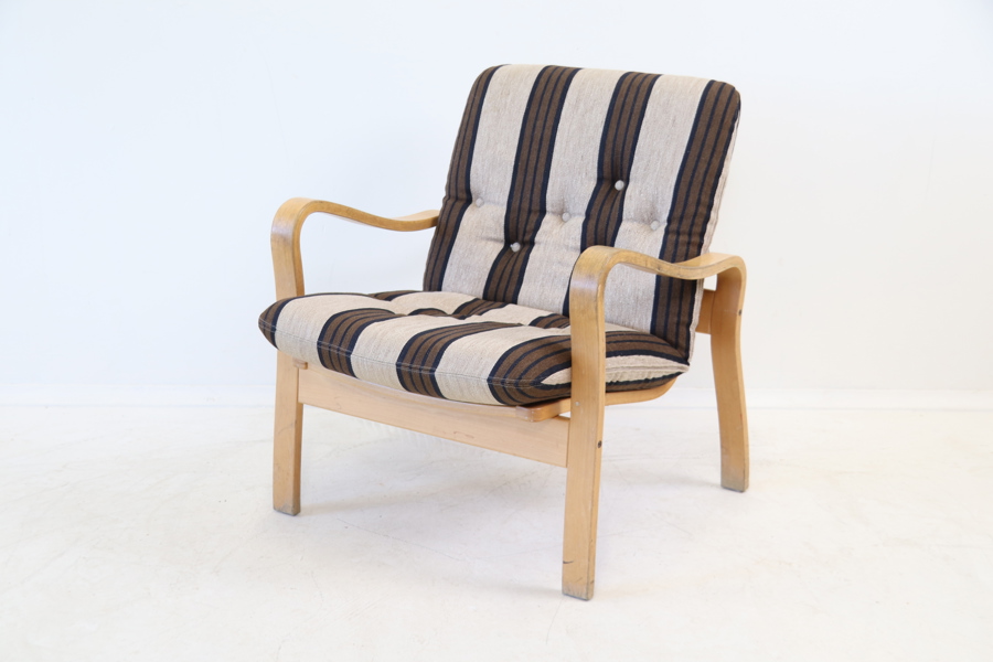 Yngve Ekström, fåtölj, trä/textil, Skandiform.