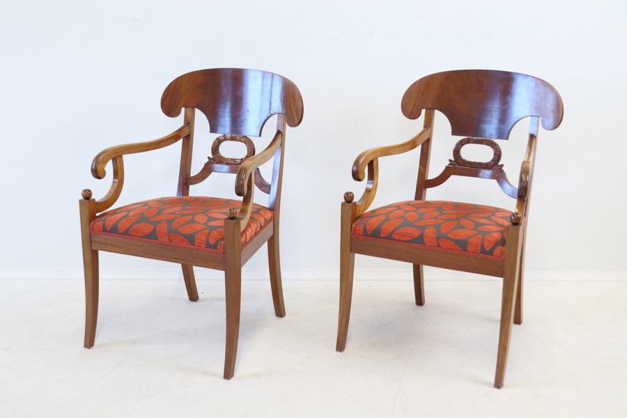 Karmstolar, ett par, trä/textil, Karl-Johan stil, 1900-tal.