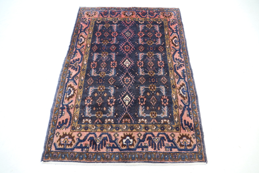 Matta, orientalisk, handknuten, ull.