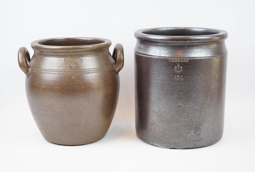 Krus, 2 st, stengods, 8L och 10L, Höganäs.