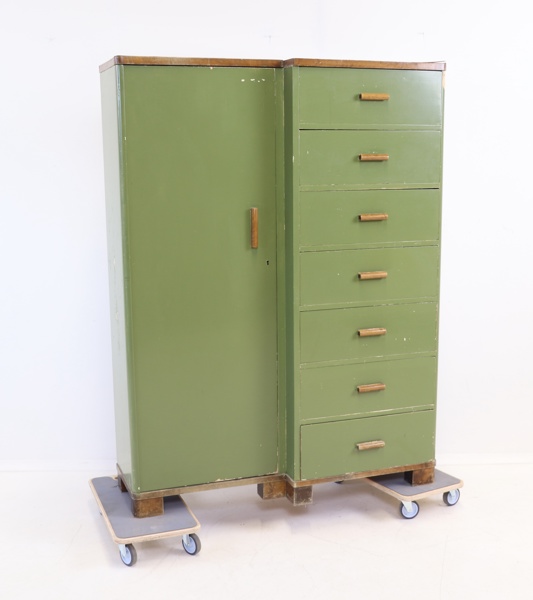 Skåp med 7 lådor, trä.