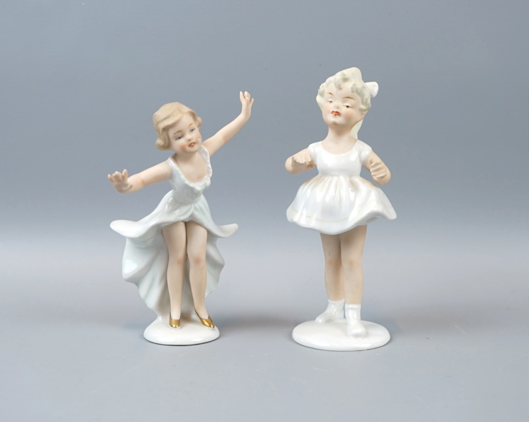 Figuriner, 2 st, porslin, Wallendorf.