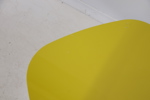 Piero Lissoni, bord, trä/metall, Fritz Hansen, samt stol, plast/textil/metall.