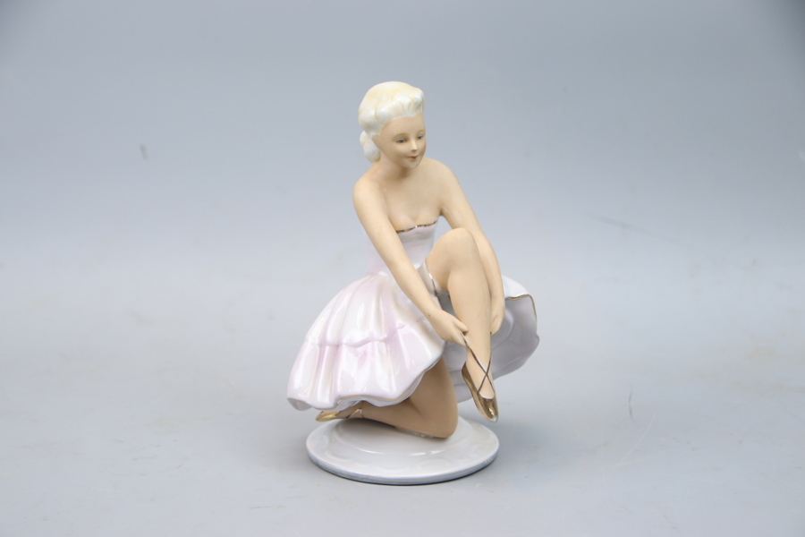 Figurin, porslin, Fasold & Stauch.