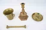 Mortel och ljusstakar, 3 delar, mässing/malm.