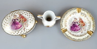 Askfat, skrin och miniatyrvas, porslin, Limoges, Frankrike.