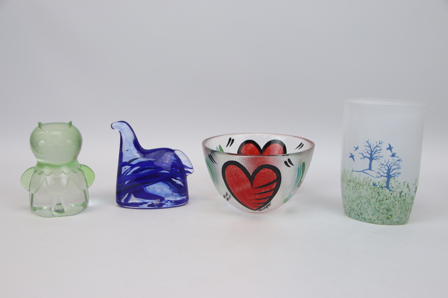 Skål, vas m.m, 4 delar, glas, bl.a Kjell Engman och Ulrica Hydman Vallien.
