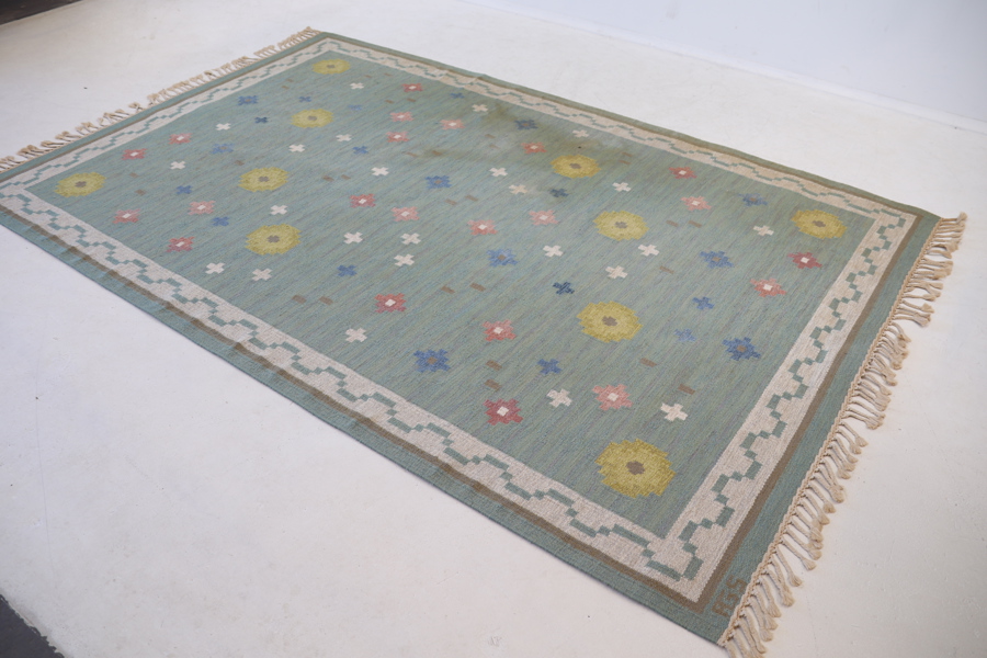 Anna Greta Sjöquist, matta, rölakan, "Blomsteräng", monogramsignerad.