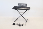 Keyboard, Yamaha PSR-500, samt tillbehör.