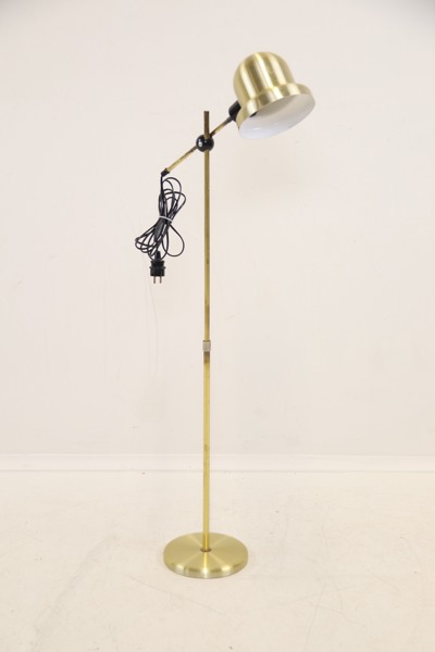 Golvlampa, höj/sänkbar, justerbar, gulmetall.
