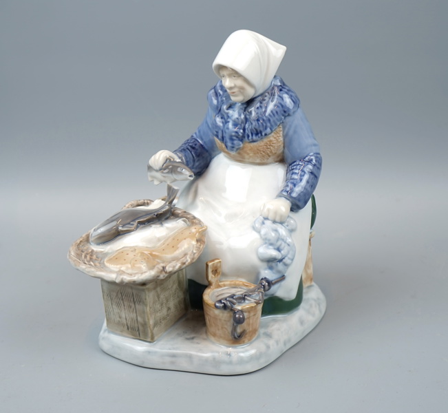 Axel Locher,  figurin, porslin, Bing & Gröndahl, Danmark.
