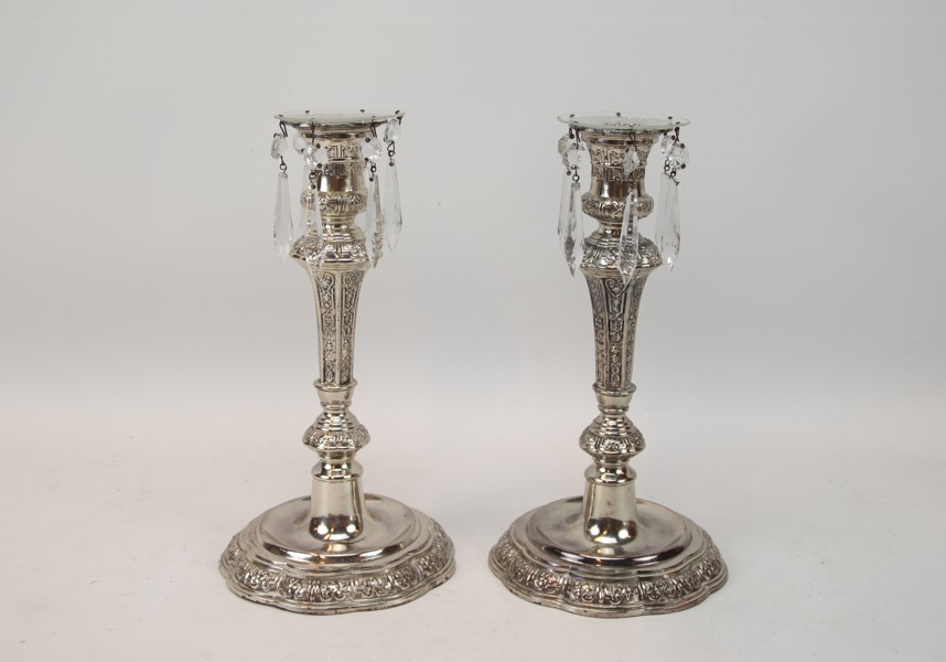 Ljusstakar ett par, nysilver, med ljusmanschetter, glas.
