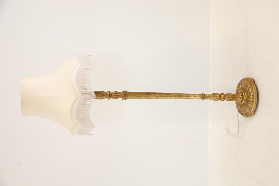Golvlampa, trä/textil.