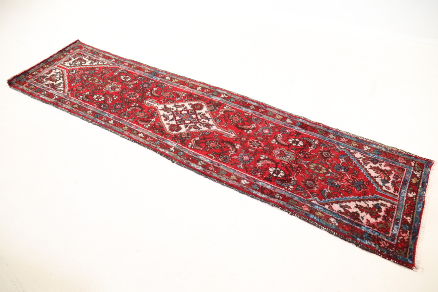 Matta, orientalisk, handknuten, ull.