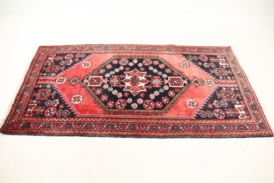 Matta, orientalisk, handknuten, ull.