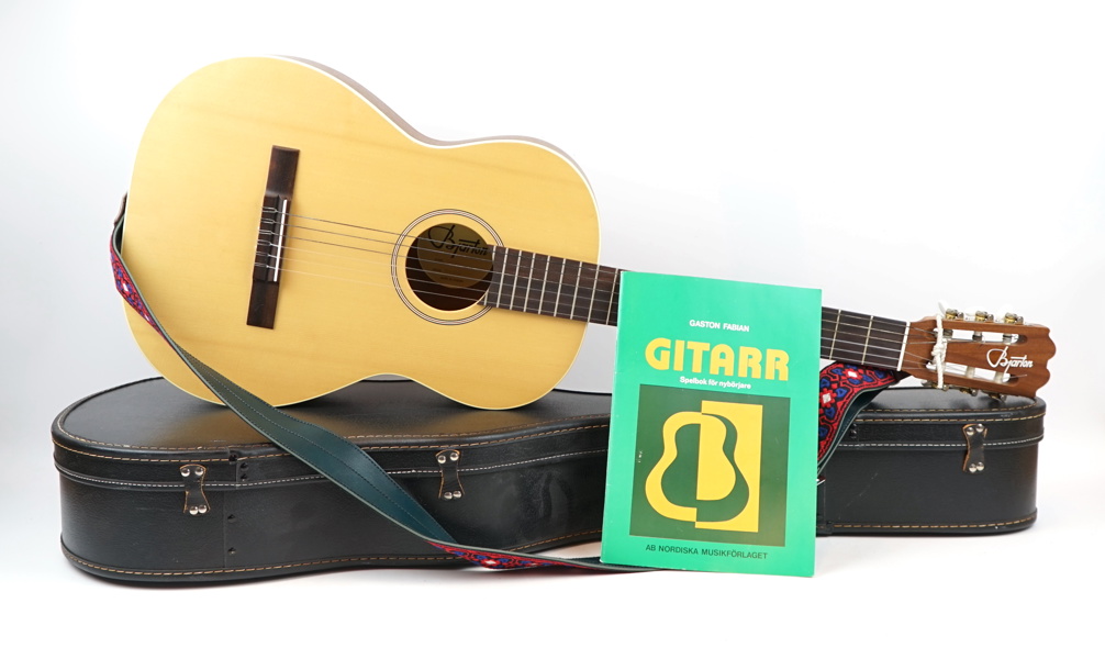 Akustisk gitarr, Rebecka, Bjärton.