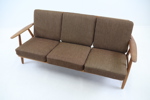 Hans J. Wegner, soffa, textil/ek, "Cigarren", Getama, Danmark, 1950-tal.