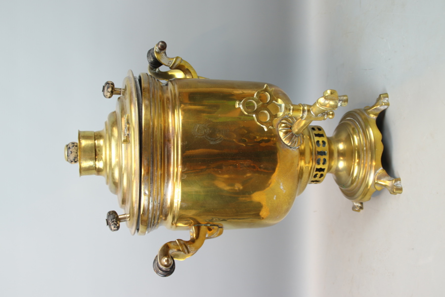 Samovar, gulmetall, Ryssland.