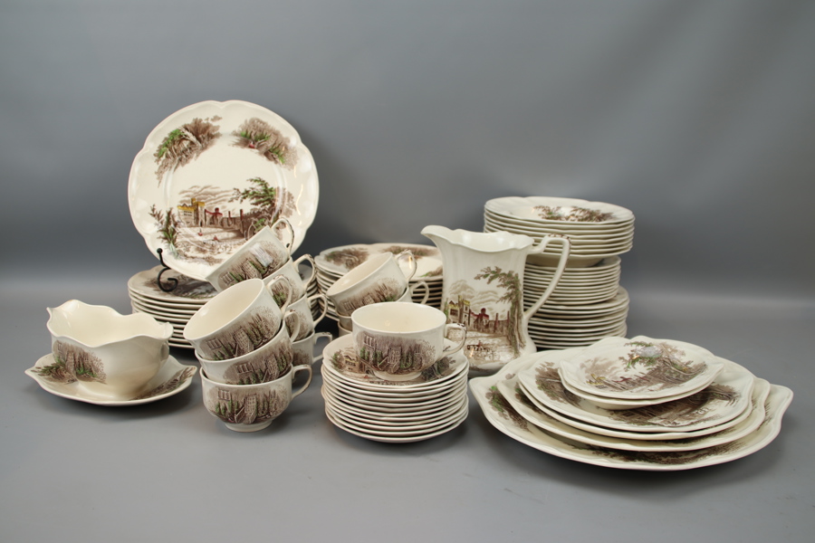 Mat- och kaffeservis, ett parti, porslin, "Haddon Hall", Johnson Bros, England.