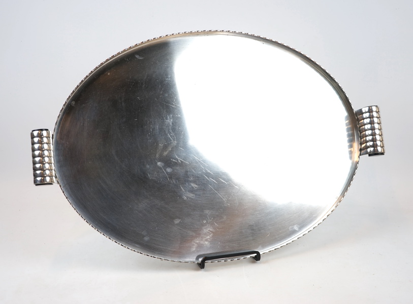Sylvia Stave, bricka, nysilver, modell ''3235'', formgiven 1930 för C.G. Hallberg.