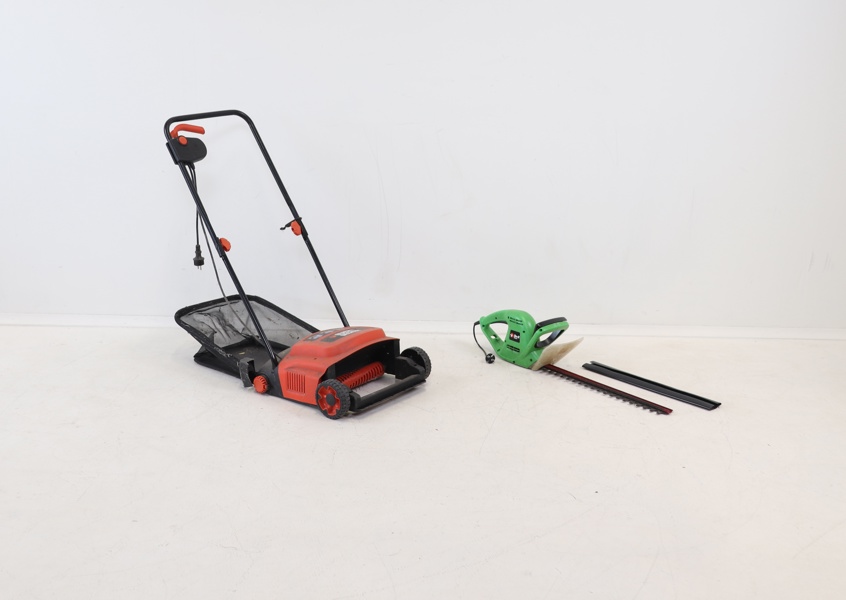 Gräsklippare, Black & Decker, samt häcksax, Do-it Garden M1E-3PK-510.