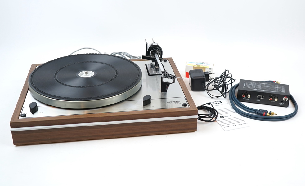 Skivspelare, Thorens, pickup Ortofon OM 10, samt förstärkare.