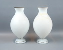 Vaser, ett par, flussglas.