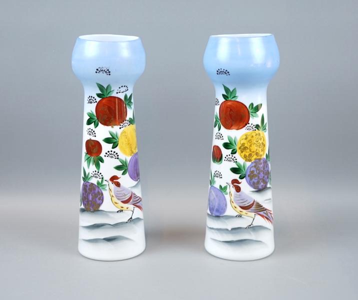 Vaser, ett par, flussglas.