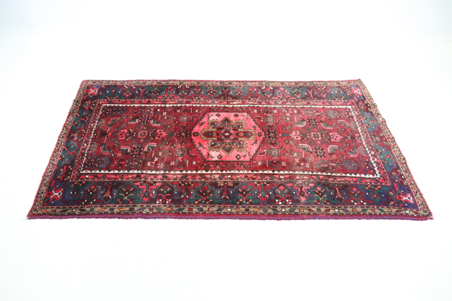 Matta, orientalisk, handknuten, ull.