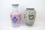 Vaser, 2 st, porslin, Asien.
