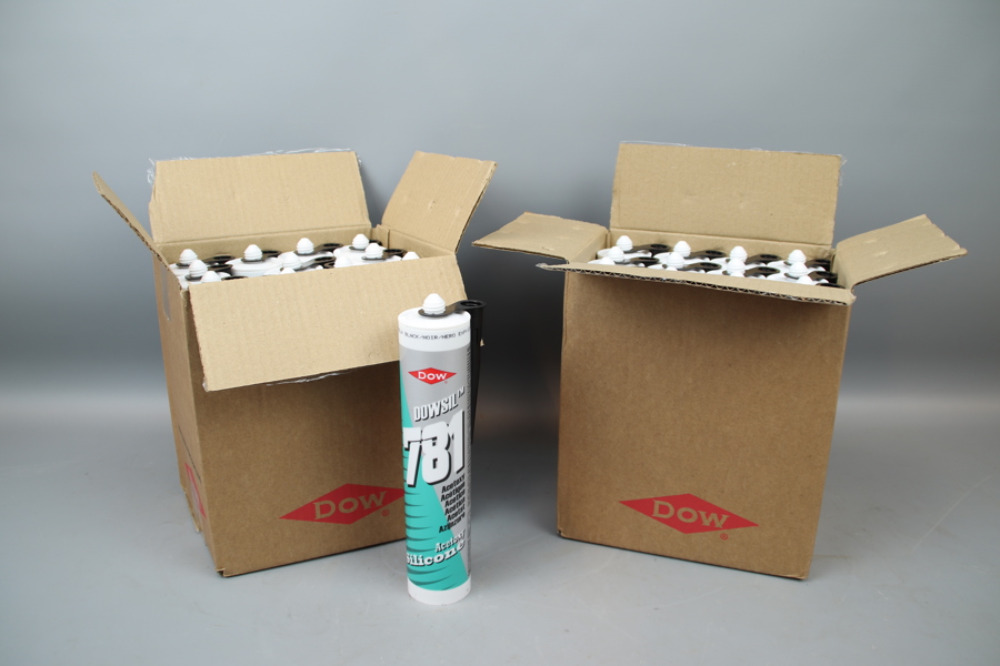 Acetat silikon, 24 tuber, svart, Dowsil 781, DOW.