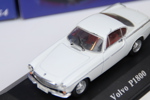 Modellbilar, 15 st, Volvo Collection, Atlas Edition, samt hylla och broschyrer.