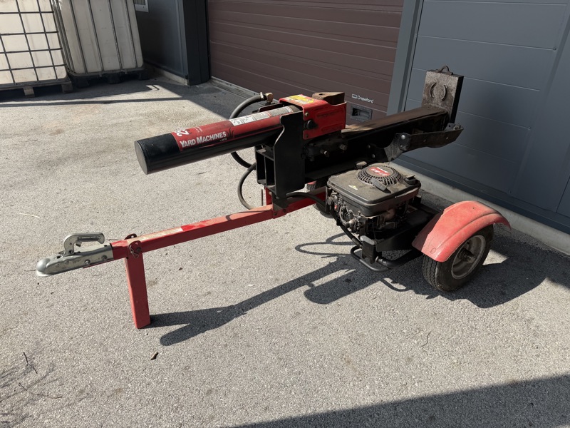 Vedklyv, 25 ton, Yard Machines.