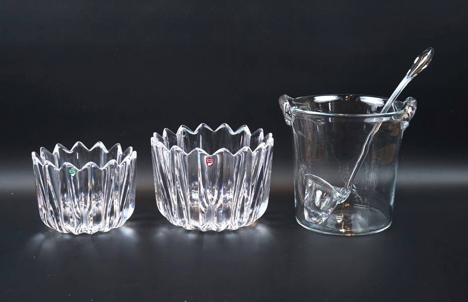 Skålar och bålskål med slev, 3 delar, glas, Orrefors, bl.a Jan Johansson, ''Fleur''.