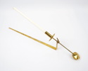 Pierre Forsell, väggljusstake, mässing, ''Pendeln'', Skultuna.
