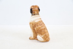 Golvfigurin, hund, keramik.