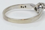 Ring, 18K vitguld med brilliantslipad diamant 0,1K enligt märkning.