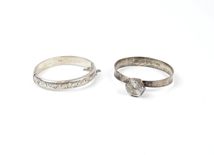 Armringar, 2 st, silver, bl.a Alton.